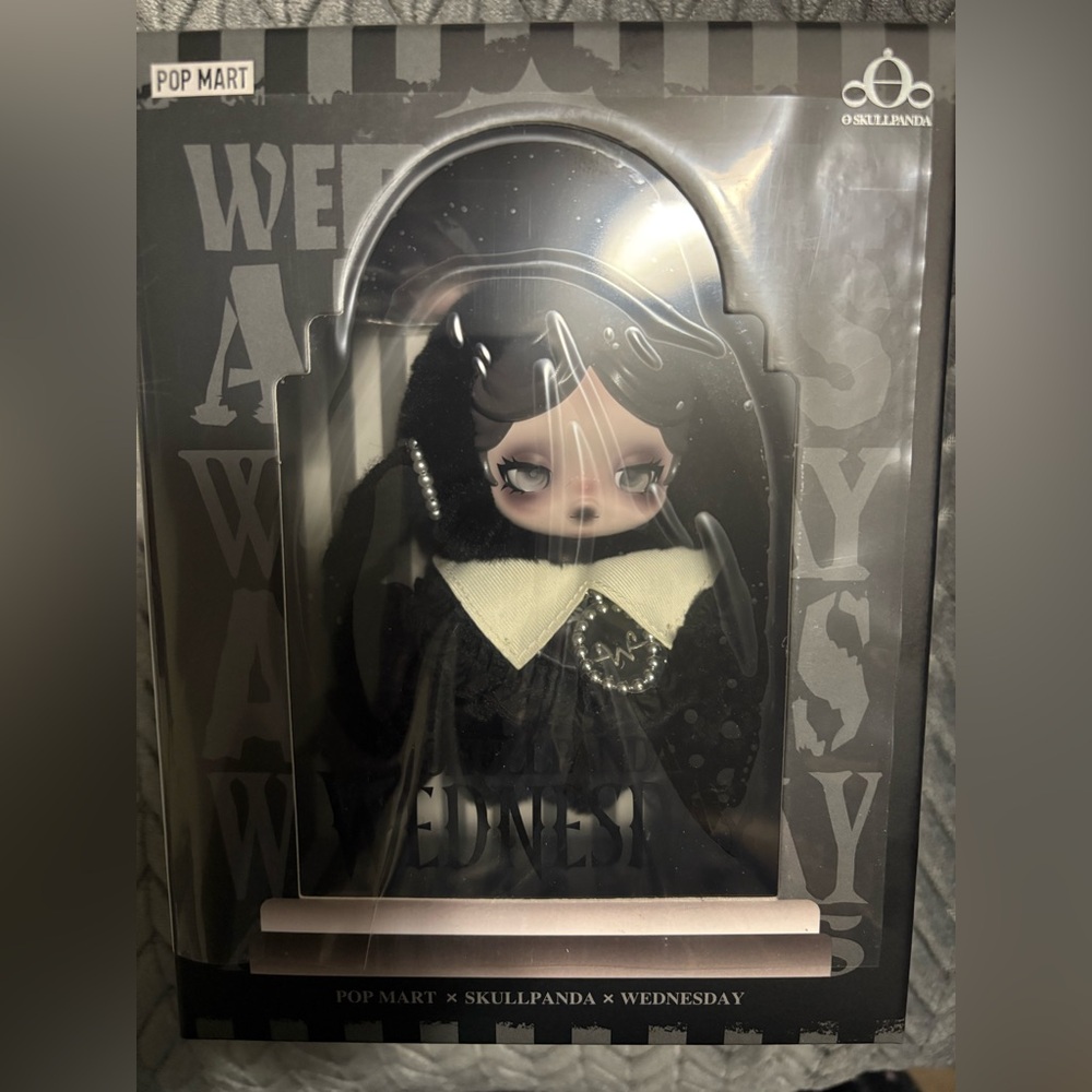 POP MART x Skullpanda x WEDNESDAY (classic version) - Picture 6 of 9